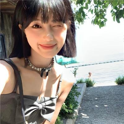 冲浪美眉